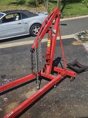 Hydraulic Engine Hoist with Load Leveler – 2-Ton Capacity