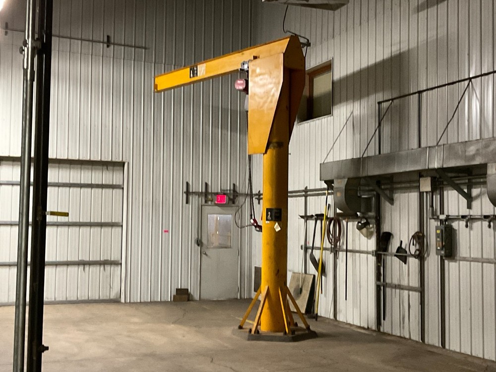 Dayton 2 Ton Jib Crane w/Hoist