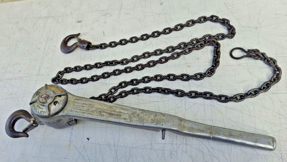 CM 3/4 Ton hoist Puller MODEL B Made in USA.10 ft chain and hooks
