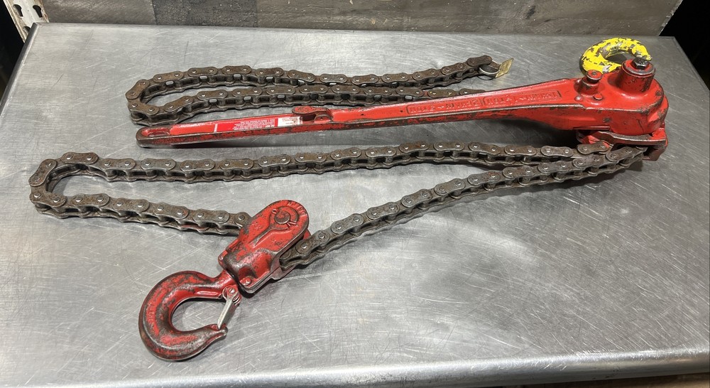 Coffing Hoist 1 Chain-1 1/2 Ton 2 Chain-3 Tons Chain Hoist Used Surplus. ID #3