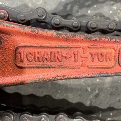Coffing Hoist 1 Chain-1 1/2 Ton 2 Chain-3 Tons Chain Hoist Used Surplus. ID #5