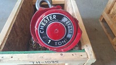 Chester Zephyr Chain Hoist 1 Ton Cap. 8′ Lift Twin Hook Spur Gear Extended Hand