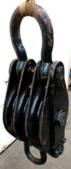 MCKISSICK 12″ 3 SHEAVE SNATCH BLOCK 30 TON WIRE ROPE SIZE 1-1/4″ BRONZE BEARING