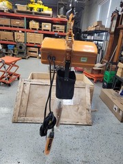 BISON LIFTING EQUIPMENT 2 TON HOIST, 115/230 VOLT SINGLE PHASE, HHB020