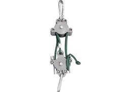 Manual Locking 5:2:1 Hoist with 40 ft.Solid Braid Rope.Weighs 1Lb. 3 oz.