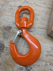 Campbell 3952915PL #9 Alloy Latched Swivel Hoist Hook, 7 Ton PL, Forged Alloy