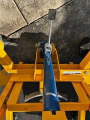 PORTABLE BARREL LIFT 1500LB CAPACITY – MANUAL