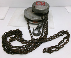 CHRISOLM MOORE CM CYCLONE 1/2 TON CHAIN HOIST MODEL M USED #