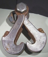 I Beam Clamps w/ Weldless Eye Nuts Anvil Int. UFS Capacity 5900 lbs –