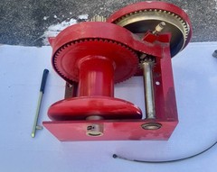 Thern M492 Hand Winch, Spur Gear, 10, 000 Lb Pulling Capacity New Open Box