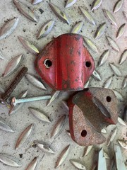 1 Set Of Chain Stops removed from 1/4″ chain