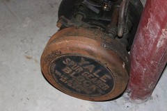 Antique Yale 1/2 Ton Spur Geared Hoist