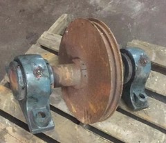 Crane Pulley Sheave Chain Pulley Baldor Pillow Blocks 064484 7K15 3-3/8″ Shaft
