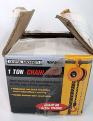 1 Ton Chain Hoist Central Machinery Grade 80 Steel Chain Model 00996 w/Box