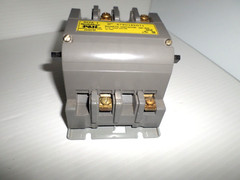 **NEW IN BOX** P&H HARNISCHFEGER 479U185D11 Size-1 CONTACTOR 30-Amp 600V 30A