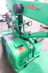 Manitex Valla 25E, 5500# Walk behind Crane, 15′ lift, 48V Electric, 206 Hours