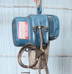 MANNESMANN DEMAG ELECTRIC HOIST 2-SPEED MODEL PK2NF 500 KG 460 VOLTS 3 PHASE
