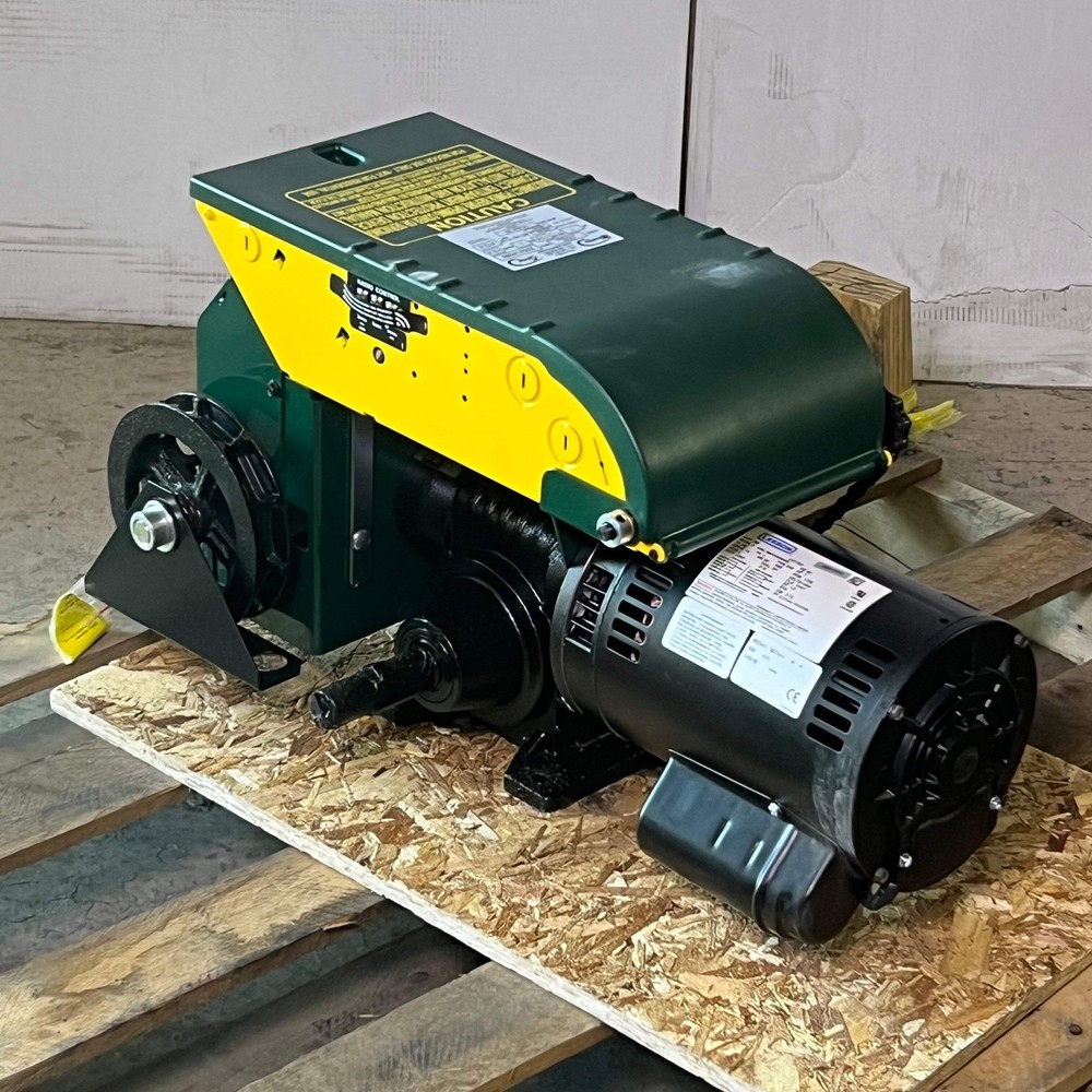 OPERA-GH Heavy Duty Hoist Operator 22″L x 13″W x 8″H Green/Black OGH 6114-0M00