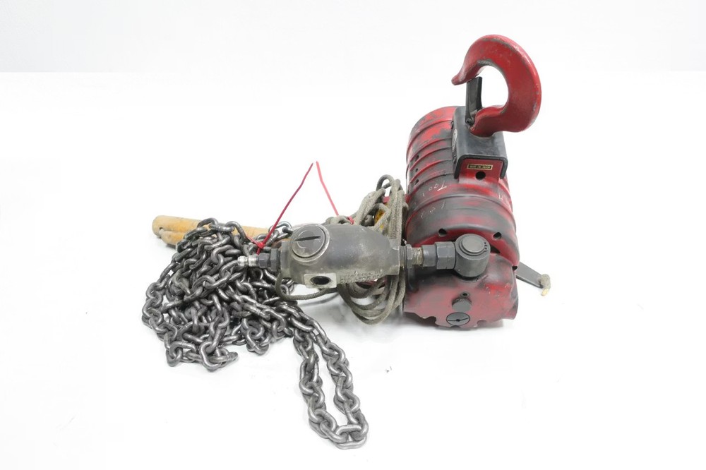 Chicago Pneumatic CP-1100-250 Pneumatic Hoist 550lb 90psi