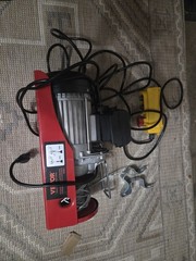 VEVOR Electric Hoist, 1320 lbs Lifting Capacity, 1150W 110V Electric (Read)