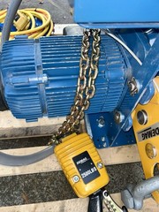 Demag Hoist DKUN 10-1000KV1, SWL 2/1 : 2500LBS, 3-PH, 4,82HP, 3380 RPM, 60 HZ