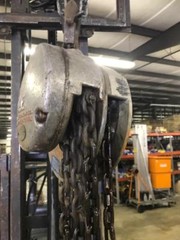 Yale 1 Ton Model LH Manual Coffing Hoist 12’ Chain.