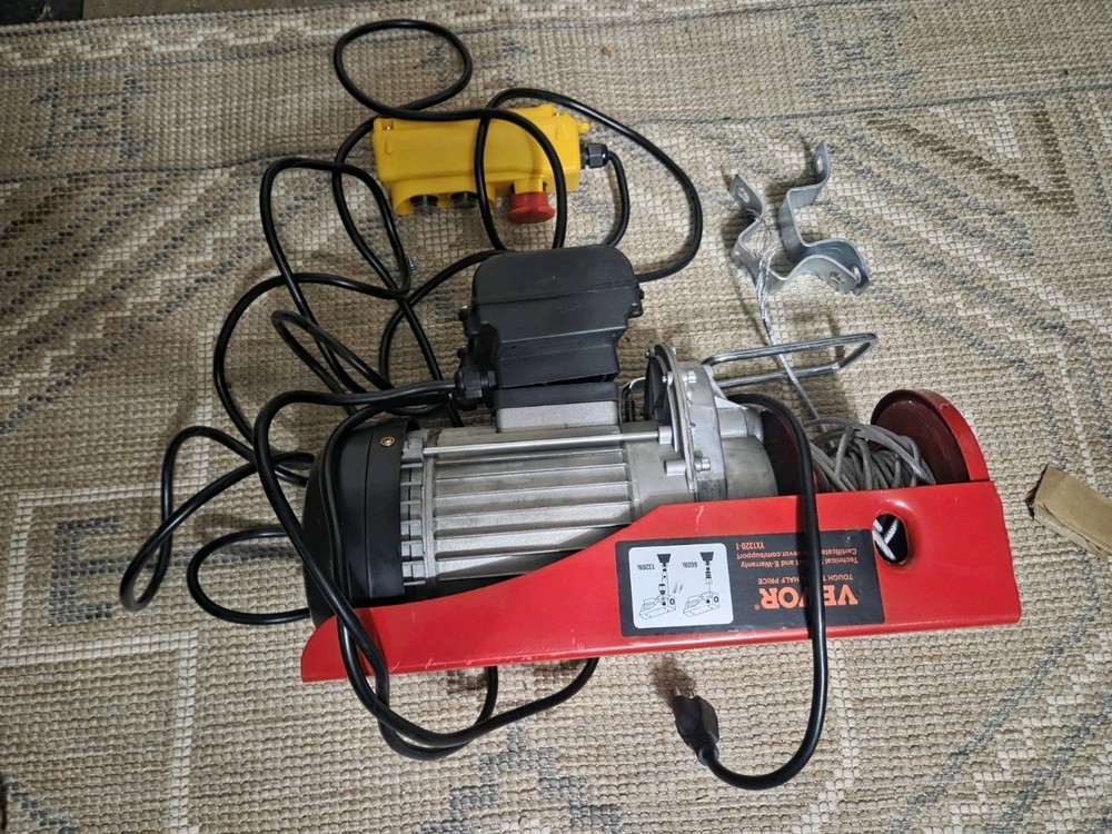 VEVOR Electric Hoist, 1320 lbs Lifting Capacity, 1150W 110V Electric (Read)