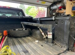 1/2 Ton Capacity Pickup Truck Bed Crane Lifts Folds Away Locks in 4 Positions