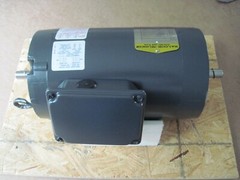 Baldor Reliance 33198204 Motor 3-Phase 1/.33 HP 1725/575 RPM Weatherproof 575V