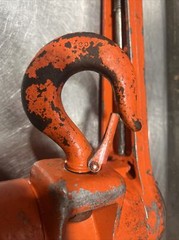 CM Hoist 1-1/2 ton chain hoist Used Surplus