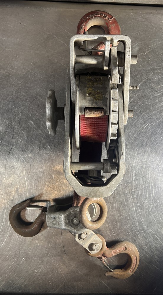 Lug-All Hoist Lincoln Precision Model 3 1500/3000 Lb. Missing Handle And Bracket