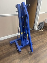 Blue Portable Folding Shop Crane Lift Hoist Material Lift on Casters