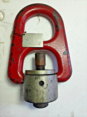 Crosby Swivel Hoist Ring 15,000 LBS WLL Torque: 470Ft-LBS (WITH TAG)