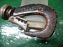 VINTAGE DEMAG V – 2 PS M3 BLACK HOIST CRANE HOOK 4.5”