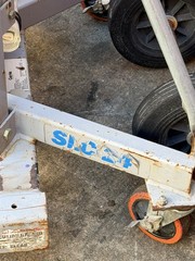 Genie Superlift Contractor, SLC- 24, 650 lbs Load Capacity, Lift Height 24′ #1