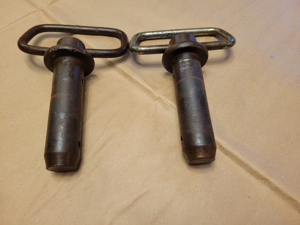 PAIR VINTAGE MANHOLE / STREET DRAIN / SEWER COVER LIFTER TOOLS / STEAMPUNK