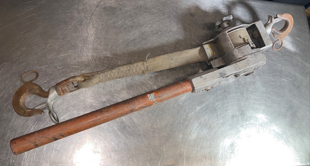 Chance Hoist 1 Ton Hot Stick Ratcheting Strap Hoist. Our #11