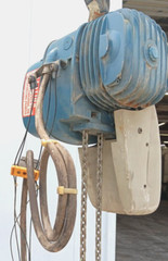 MANNESMANN DEMAG ELECTRIC HOIST 2-SPEED MODEL PK2NF 500 KG 460 VOLTS 3 PHASE