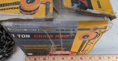 1 Ton Chain Hoist Central Machinery Grade 80 Steel Chain Model 00996 w/Box