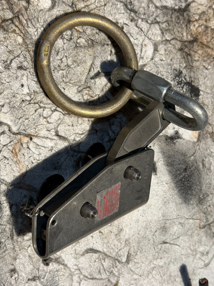 LAD-SAF LS-338 Solid Core Cable DBI/Sala Cable Grip Puller Crane