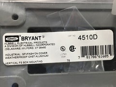 HUBBELL BRYANT CAST ALUMINUM WEATHERPROOF COVER BOX 4510D NIB