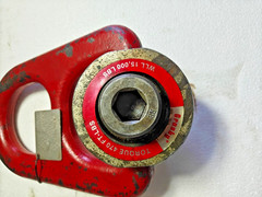 Crosby Swivel Hoist Ring 15,000 LBS WLL Torque: 470Ft-LBS (WITH TAG)