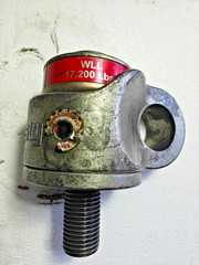 Crosby Swivel Hoist Ring 17,200 LBS WLL Torque: 800Ft-LBS