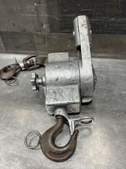 Chance Hoist 1 Ton Ratcheting Strap Hoist. Missing Hot Stick Handle