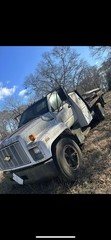 General Motors C7H042 Crane Truck with Mounted Boom White Complete Vehicle