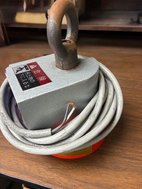 Kanetec LMU-15SRD 600Kg, 200V, Single Phase, Lifting Electromagnet