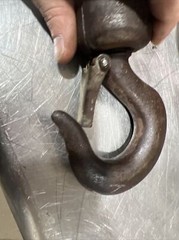 CM Hoist 1-1/2 ton chain hoist Used Surplus