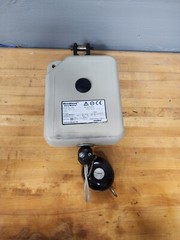 WOODHEAD MOLEX RFL6 AERO-MOTIVE RETRACTOR with Balancer GM31