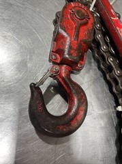 Coffing Hoist 1 Chain-1 1/2 Ton 2 Chain-3 Tons Chain Hoist Used Surplus. ID #2