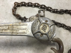 Chisholm- Moore Hoist Division Model B 1-1/2 Ton Made in U.S.A.